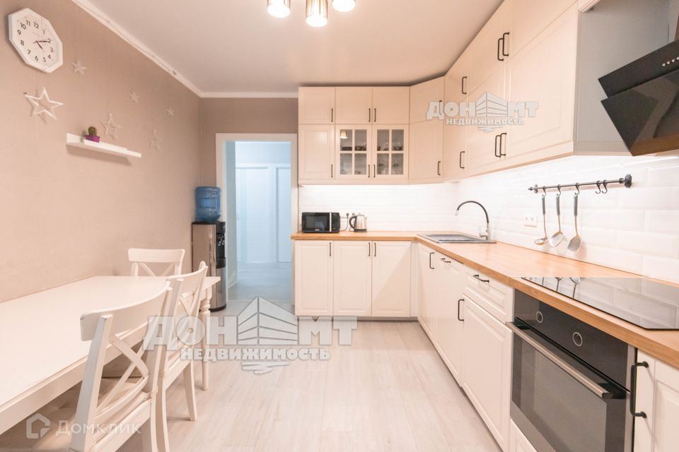 Продаётся 3-комнатная квартира, 71.6 м²