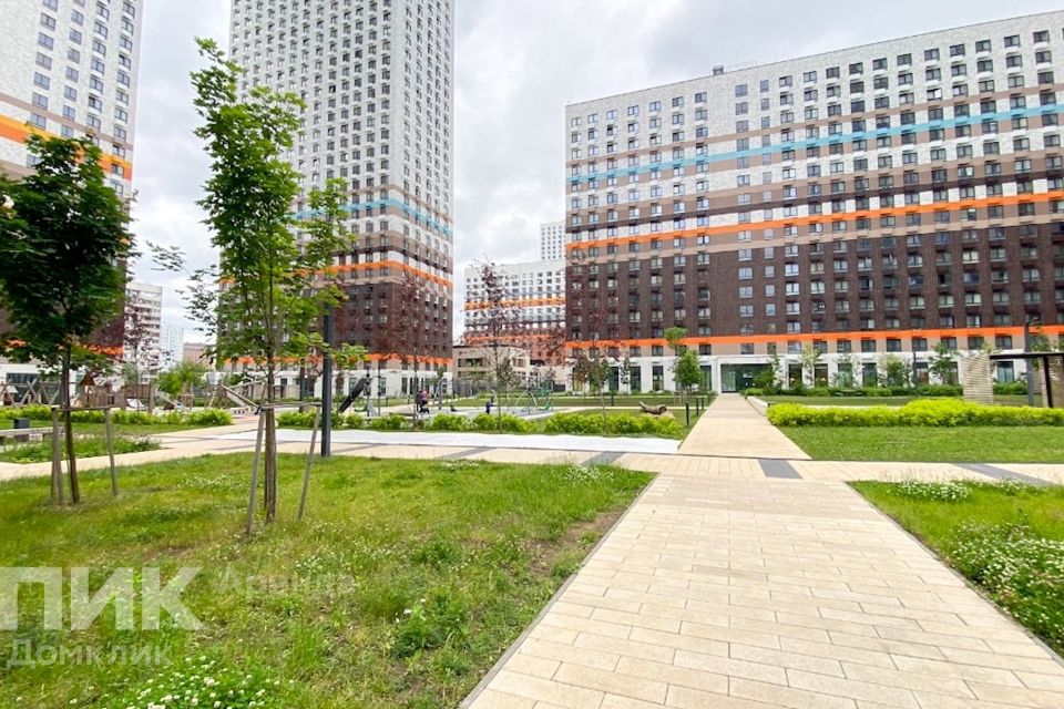 Сдаётся 2-комнатная квартира, 64.8 м²