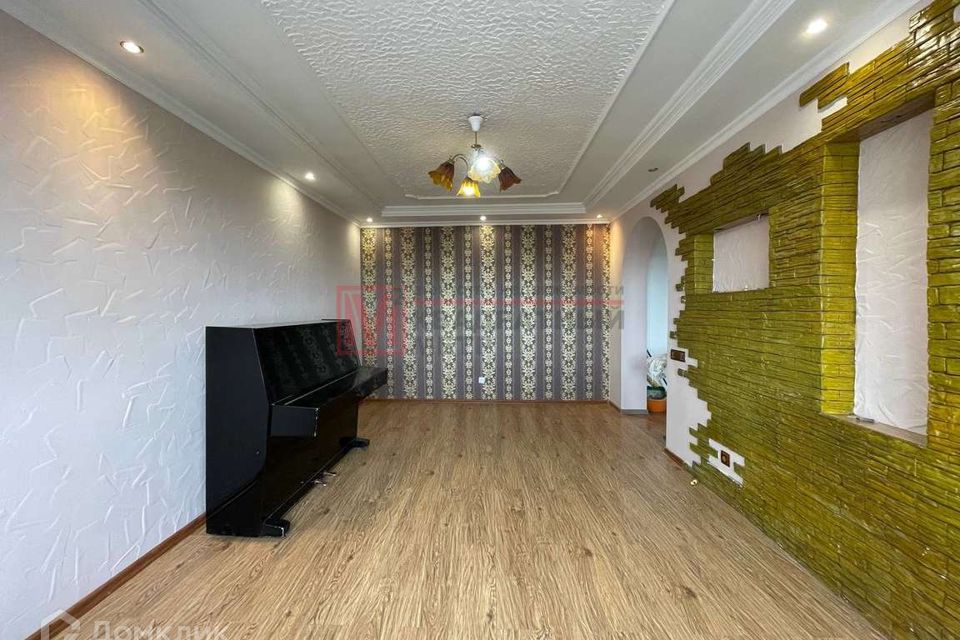 Продаётся 4-комнатная квартира, 81.2 м²