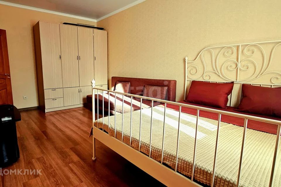 Сдаётся 1-комнатная квартира, 42 м²
