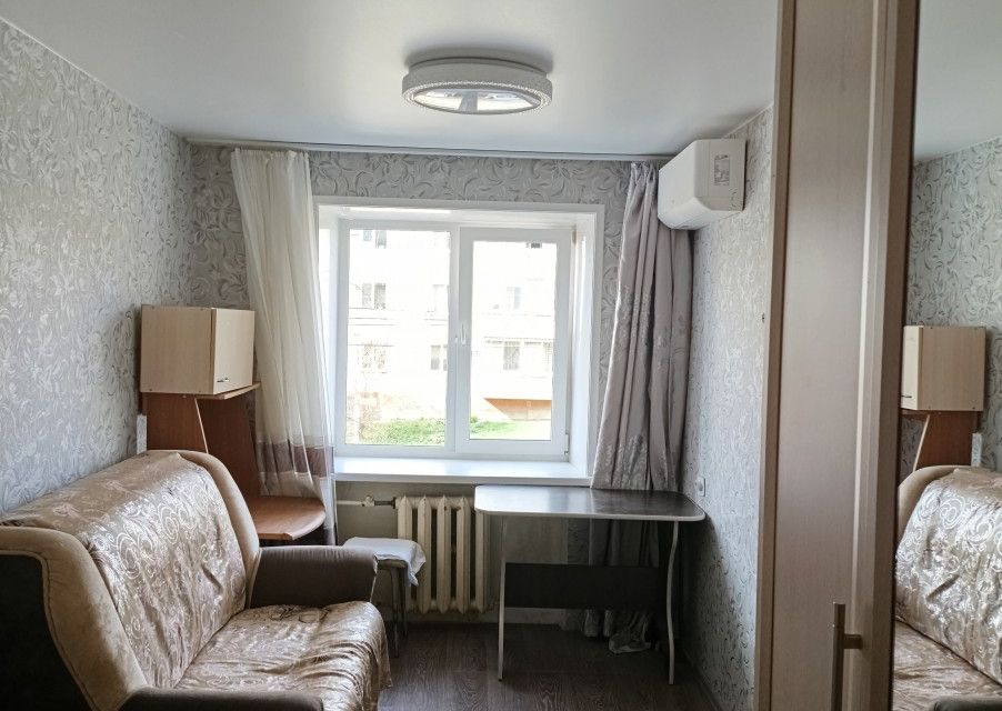 Продаётся комната в 5-комн. квартире, 13.2 м²