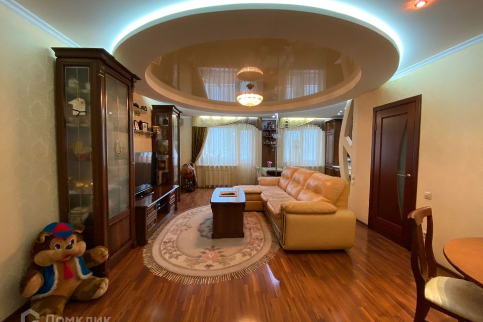 Продаётся 3-комнатная квартира, 74.7 м²