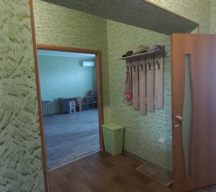 Продаётся 1-комнатная квартира, 50.2 м²