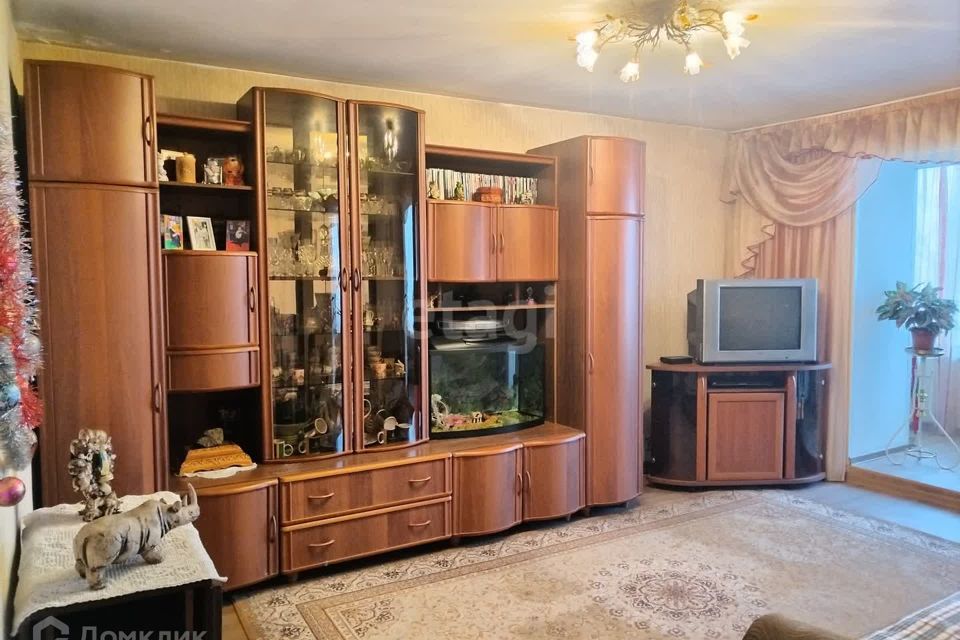 Продаётся 4-комнатная квартира, 75.3 м²