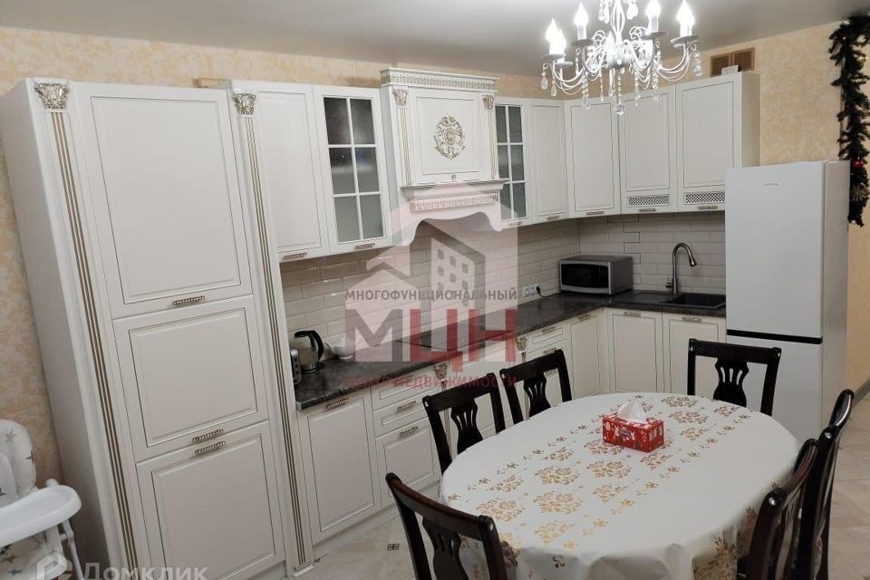 Продаётся 4-комнатная квартира, 90.1 м²