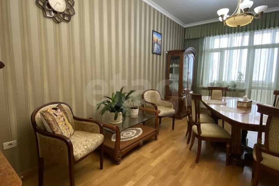 Продаётся 2-комнатная квартира, 79.4 м²