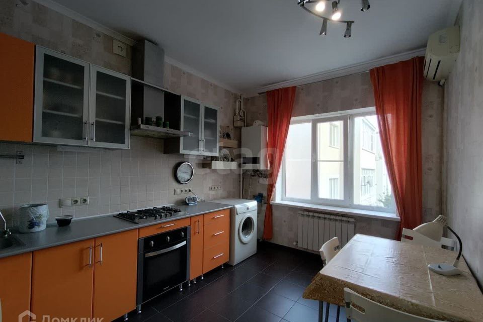 Продаётся 2-комнатная квартира, 56 м²