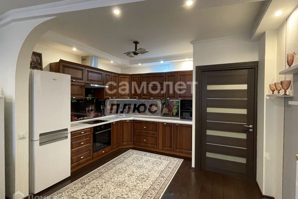 Продаётся 3-комнатная квартира, 83 м²