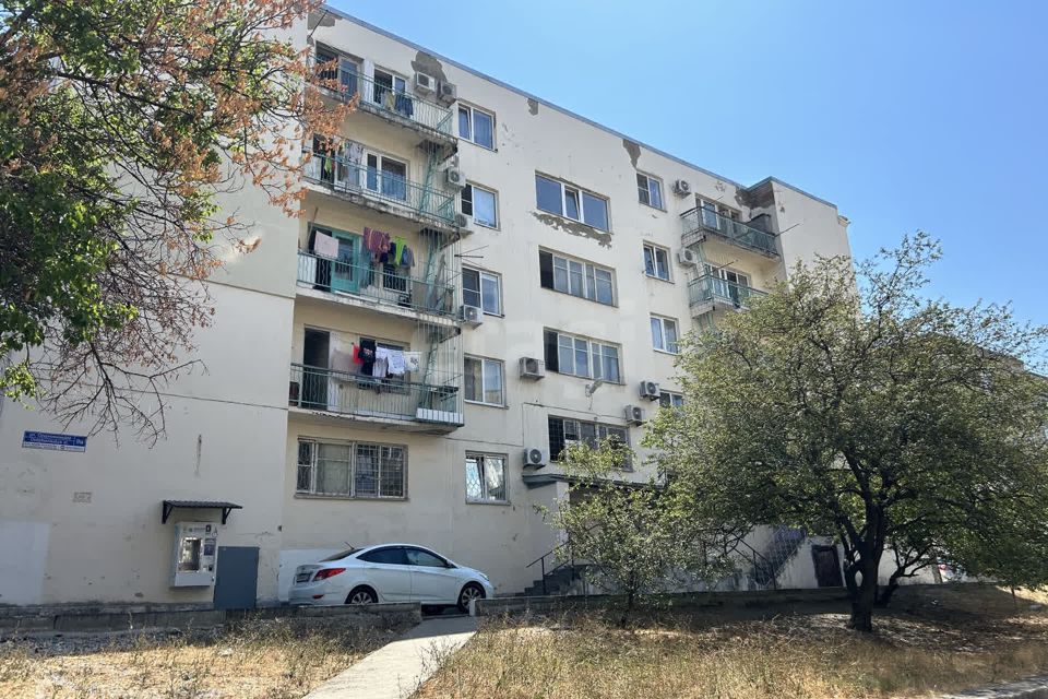Продаётся комната в 1-комн. квартире, 12.9 м²