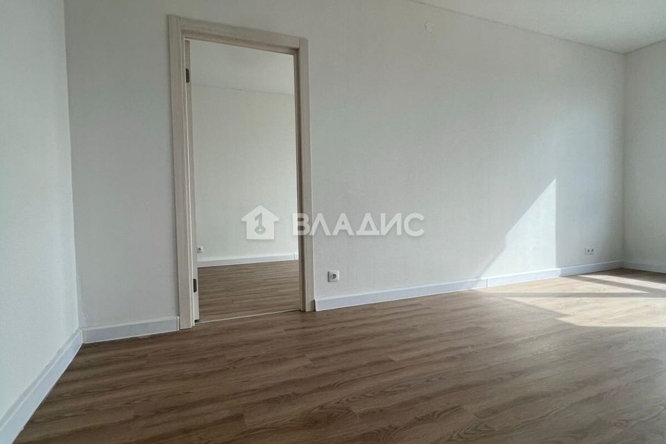 Продаётся 1-комнатная квартира, 43 м²