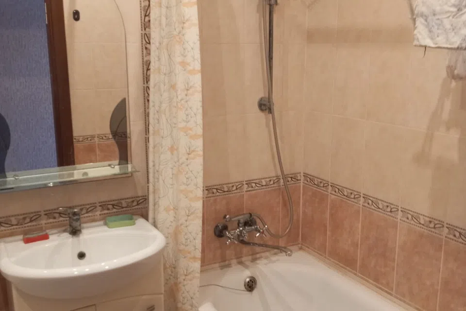 Продаётся 3-комнатная квартира, 62.4 м²