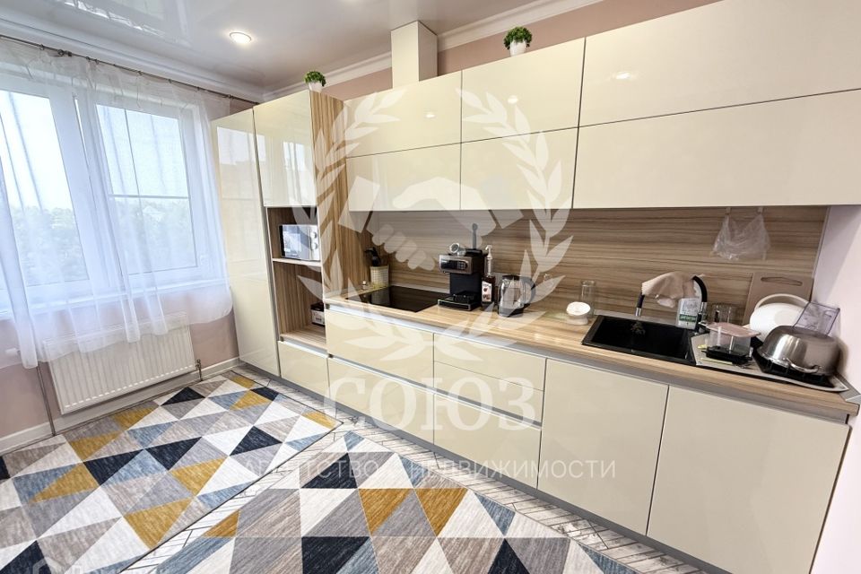 Продаётся 2-комнатная квартира, 61.6 м²
