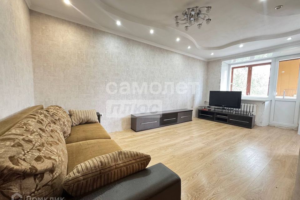 Продаётся 3-комнатная квартира, 61.3 м²
