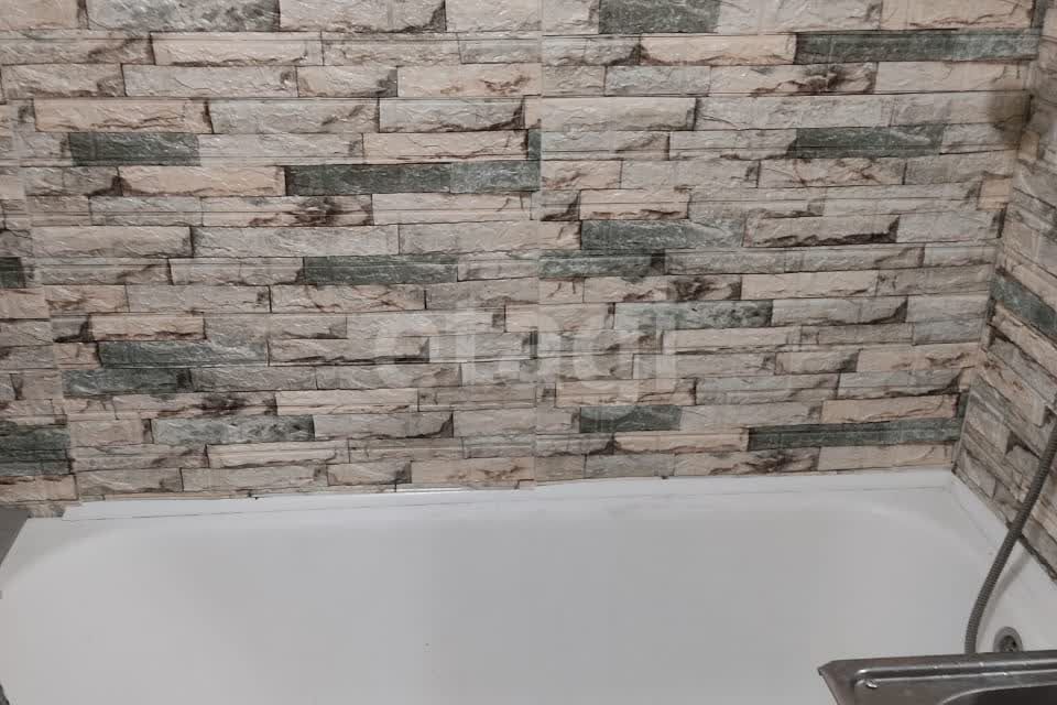 Продаётся комната в 4-комн. квартире, 17.6 м²