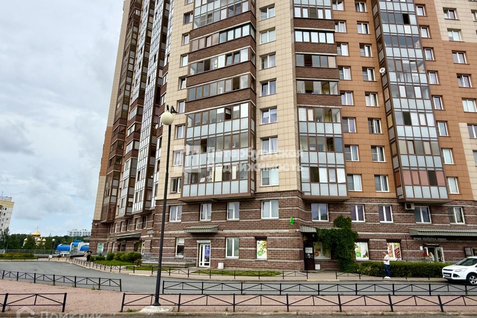Продаётся 2-комнатная квартира, 71.5 м²