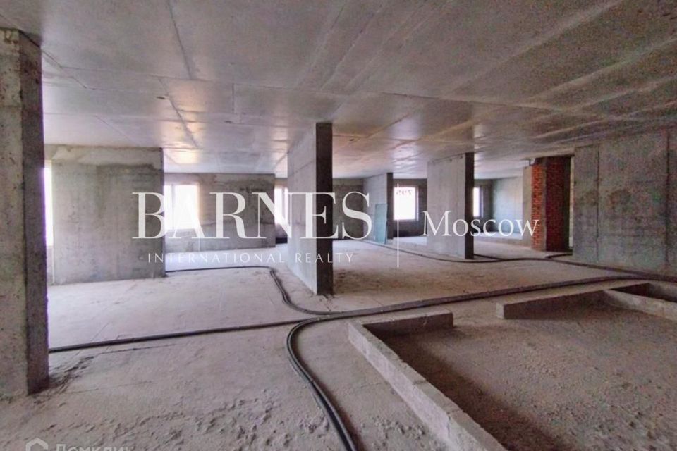 Продаётся 5-комнатная квартира, 227 м²