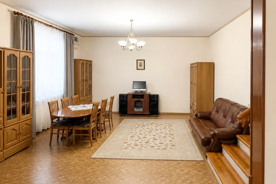 Продаётся 2-этажный дом, 540 м²