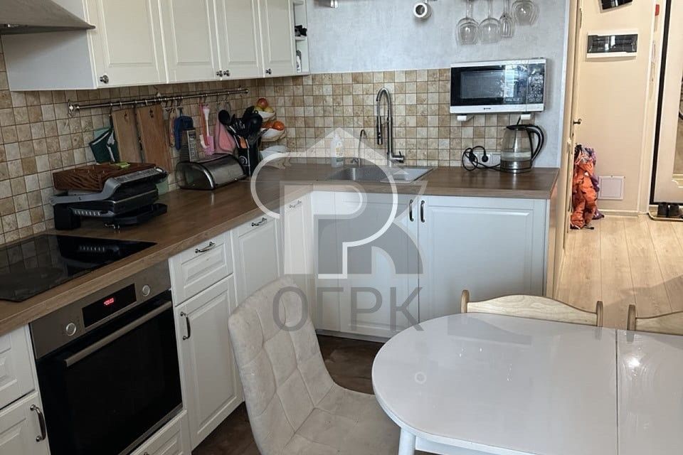 Продаётся 2-комнатная квартира, 63.2 м²