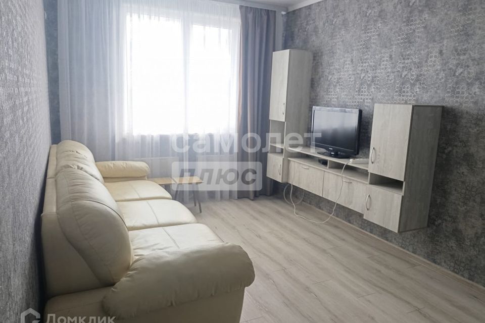Сдаётся 2-комнатная квартира, 56 м²