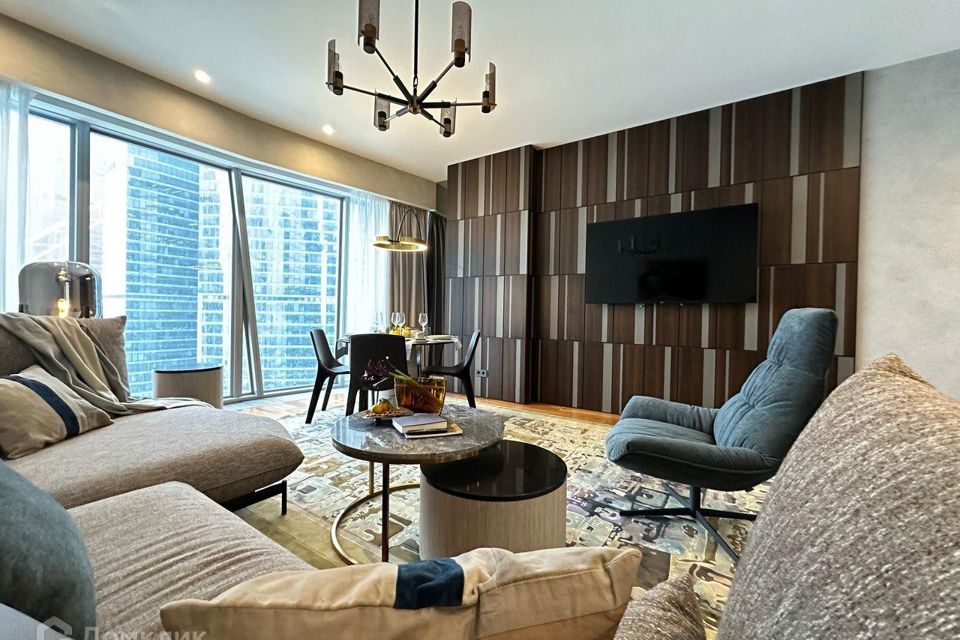 Продаётся 2-комнатная квартира, 95.5 м²