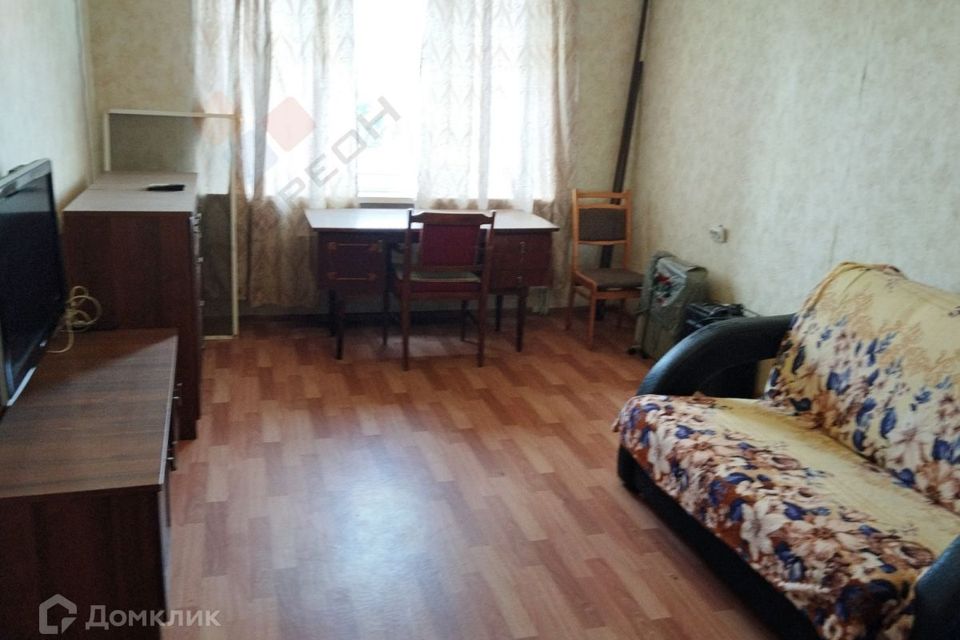 Продаётся 1-комнатная квартира, 38 м²