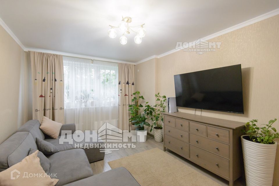 Продаётся 4-комнатная квартира, 100 м²