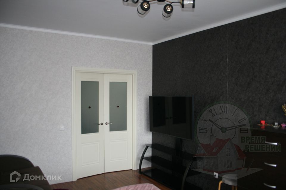 Продаётся 1-комнатная квартира, 37.3 м²