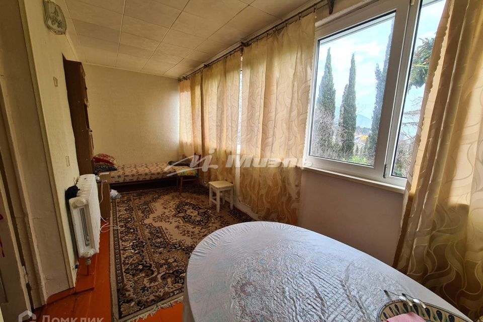 Продаётся 3-комнатная квартира, 57.8 м²