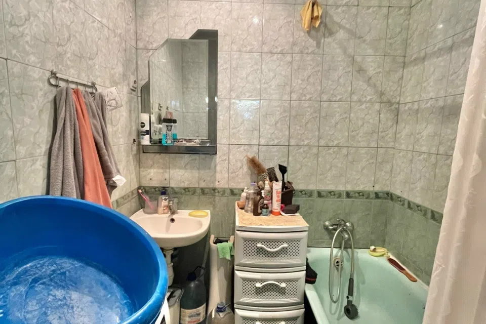 Продаётся 4-комнатная квартира, 87 м²