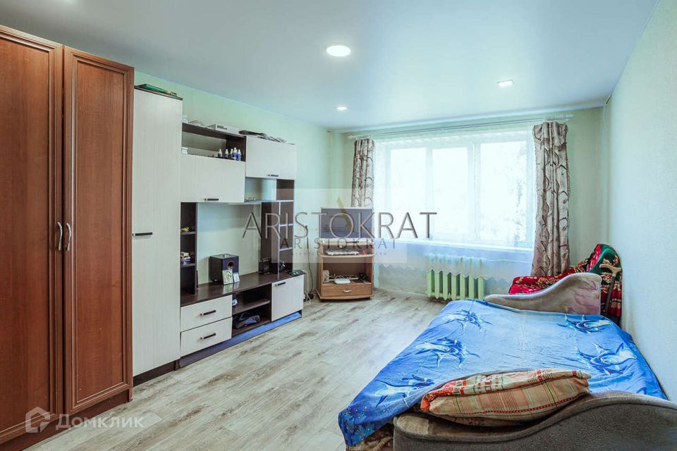 Продаётся 4-комнатная квартира, 74 м²