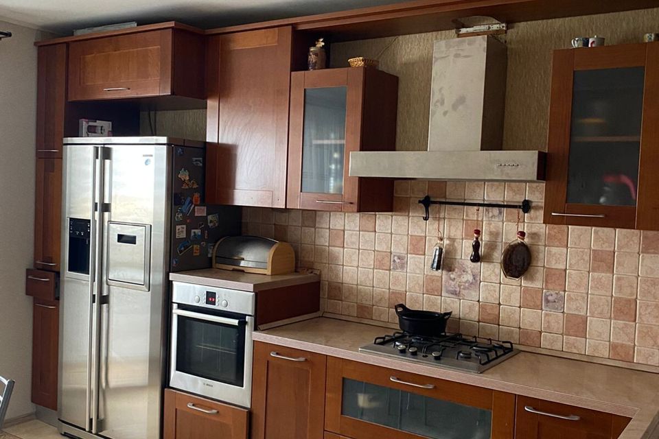 Продаётся 3-комнатная квартира, 105.3 м²