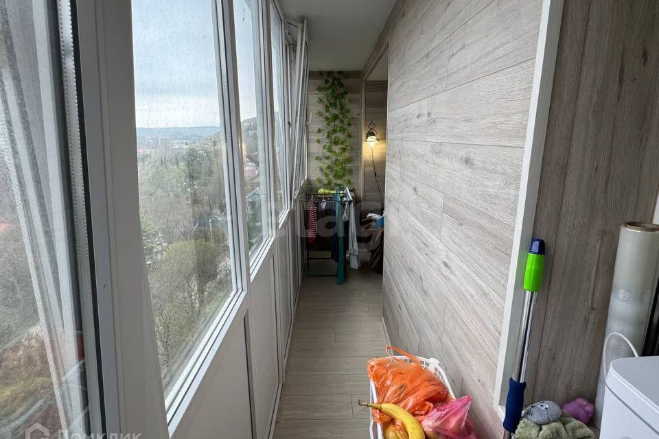 Продаётся 2-комнатная квартира, 55.6 м²