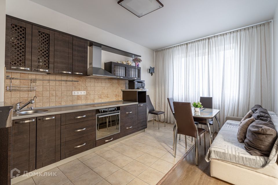 Продаётся 1-комнатная квартира, 47 м²