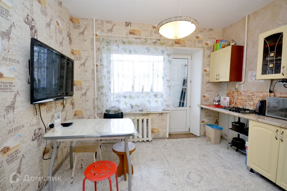 Продаётся 5-комнатная квартира, 106.6 м²