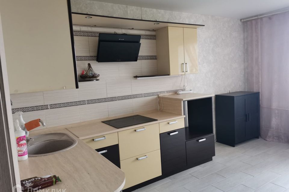 Продаётся 2-комнатная квартира, 65 м²