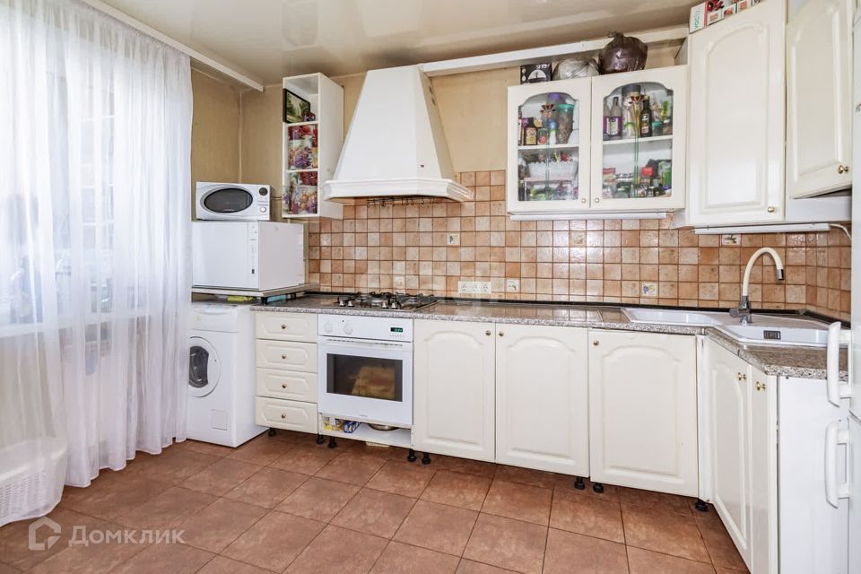 Продаётся 3-комнатная квартира, 63 м²