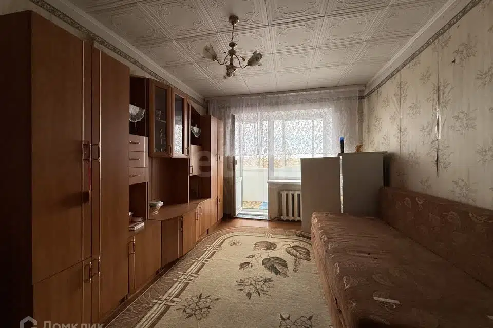 Продаётся 3-комнатная квартира, 56.7 м²