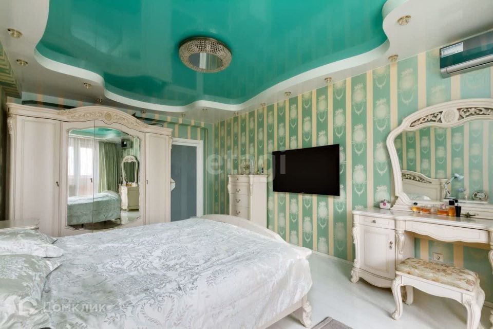 Продаётся 2-комнатная квартира, 81.1 м²