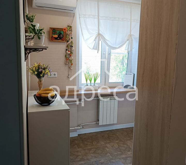 Продаётся 3-комнатная квартира, 55.6 м²