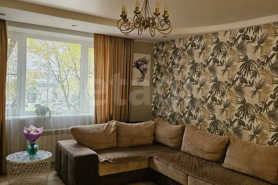 Продаётся 4-комнатная квартира, 86 м²