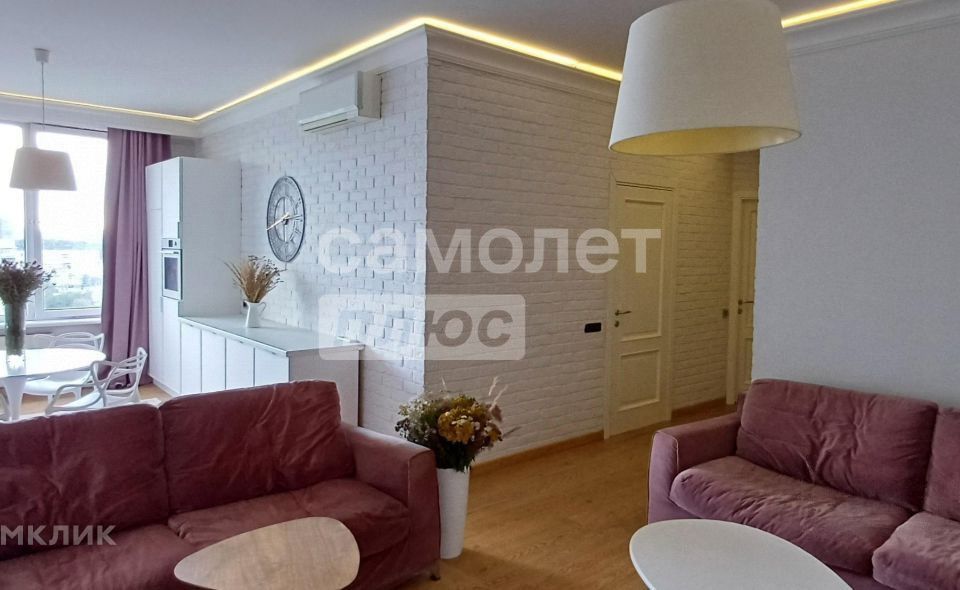 Продаётся 3-комнатная квартира, 96 м²