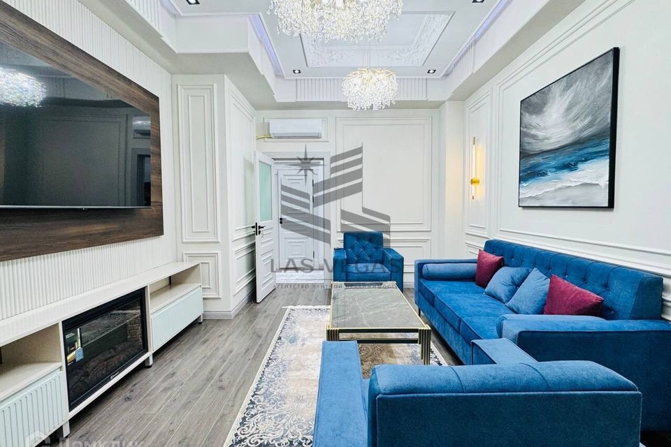 Сдаётся 2-комнатная квартира, 80 м²