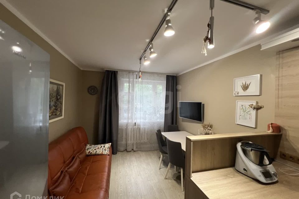 Продаётся 2-комнатная квартира, 59.6 м²