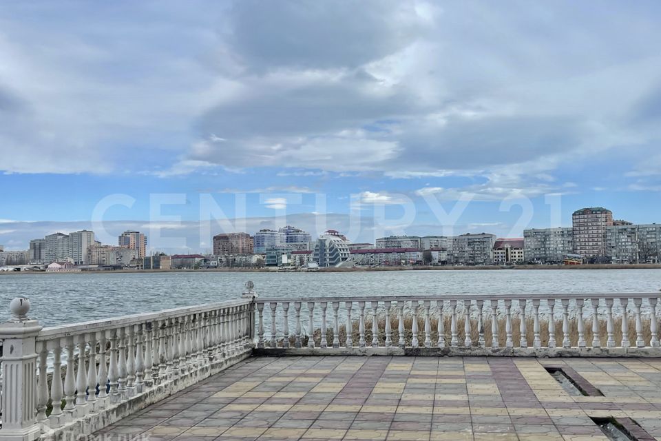 Продаётся 3-комнатная квартира, 120 м²