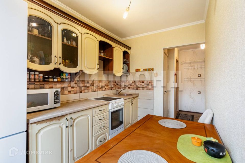 Продаётся 3-комнатная квартира, 64.7 м²