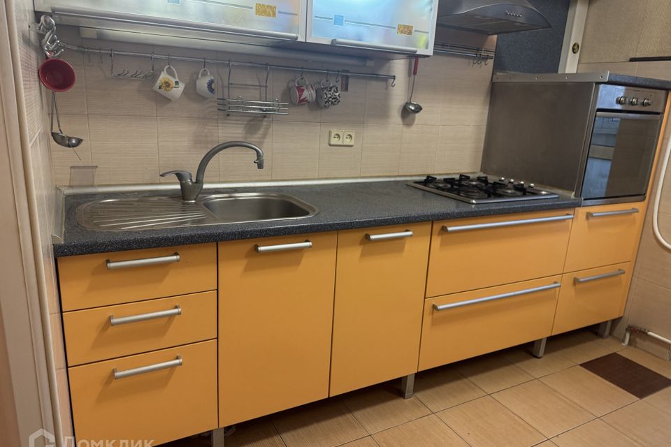 Продаётся 3-комнатная квартира, 77 м²