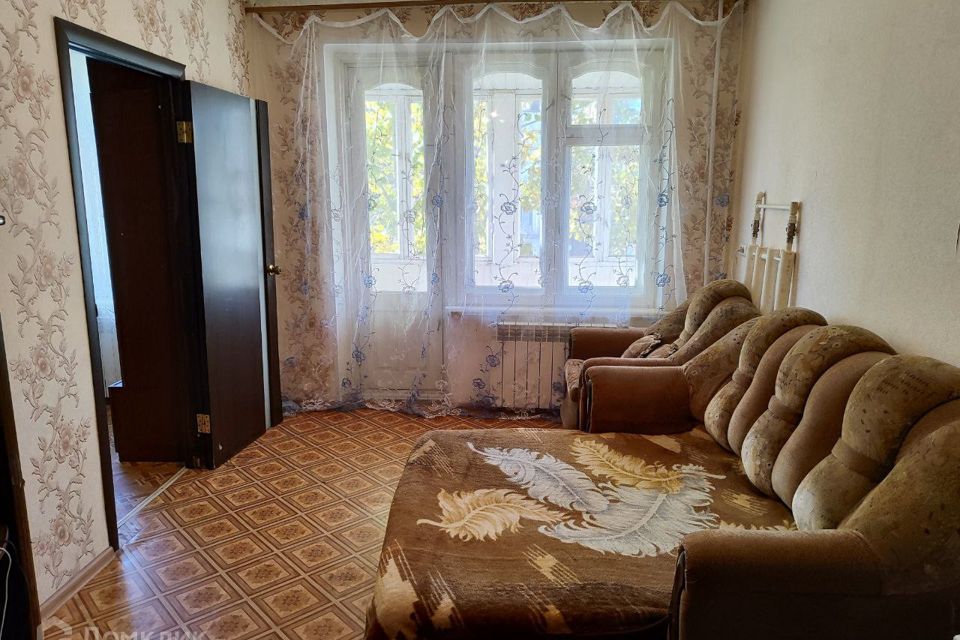 Продаётся 3-комнатная квартира, 55.7 м²