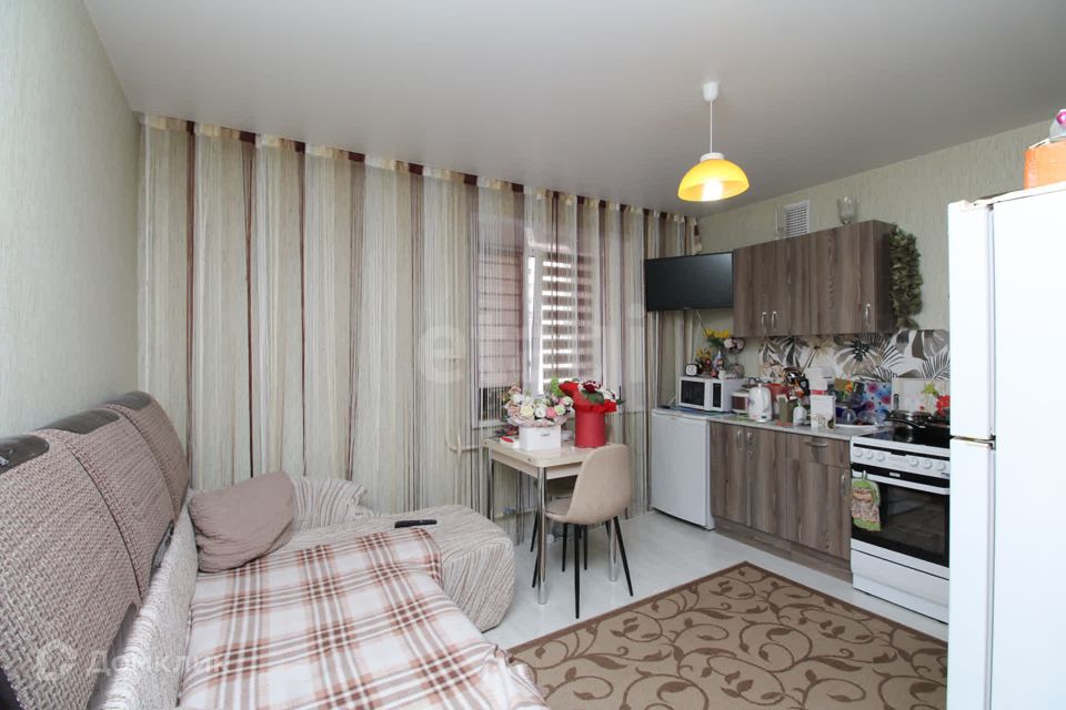 Продаётся 1-комнатная квартира, 41.2 м²