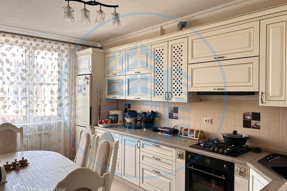 Продаётся 3-комнатная квартира, 75.7 м²