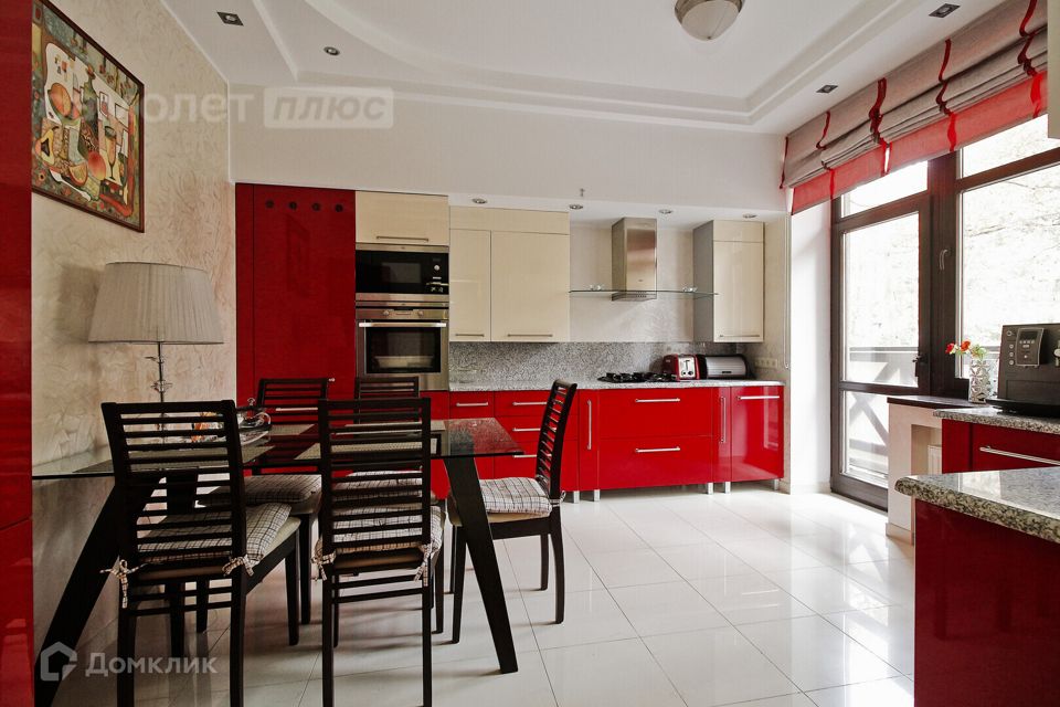 Продаётся 2-комнатная квартира, 80 м²